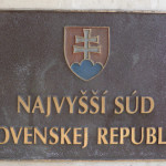 Najvyššiemu súdu prekáža známa štúrovská pieseň Hej Slováci! a hlinkovo heslo: Za Boha a za národ!