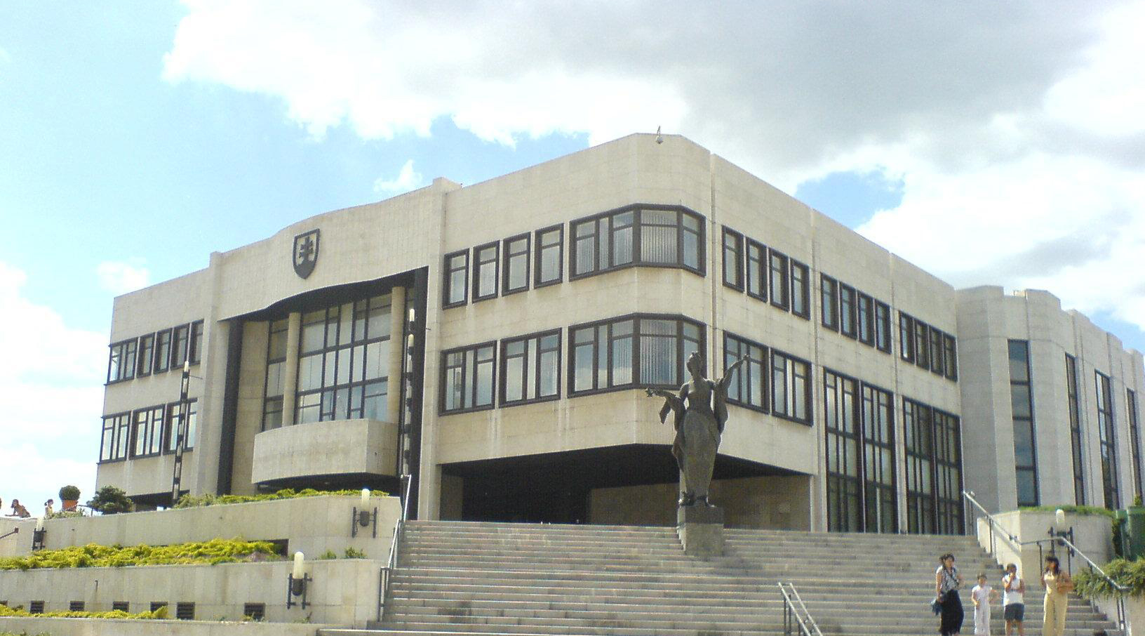 NR SR