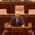Vládna koalícia s podporou SaS a OĽaNO schválila vyslanie slovenského vojska na ruské hranice!